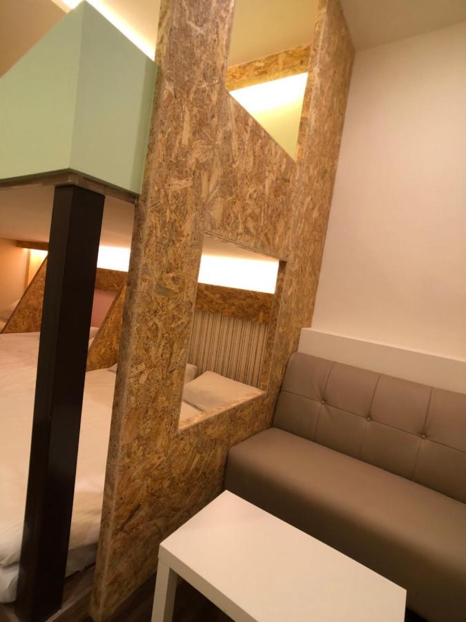 Appartement 逢甲柏斯青年旅棧 à Taichung Extérieur photo