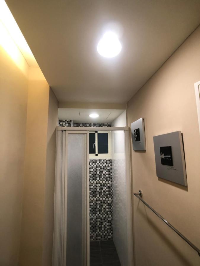 Appartement 逢甲柏斯青年旅棧 à Taichung Extérieur photo
