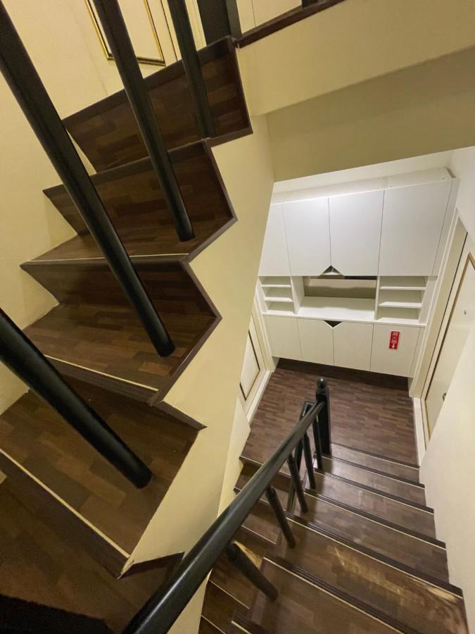 Appartement 逢甲柏斯青年旅棧 à Taichung Extérieur photo