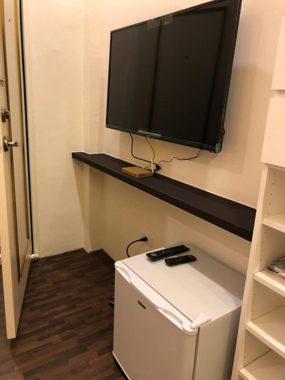 Appartement 逢甲柏斯青年旅棧 à Taichung Extérieur photo