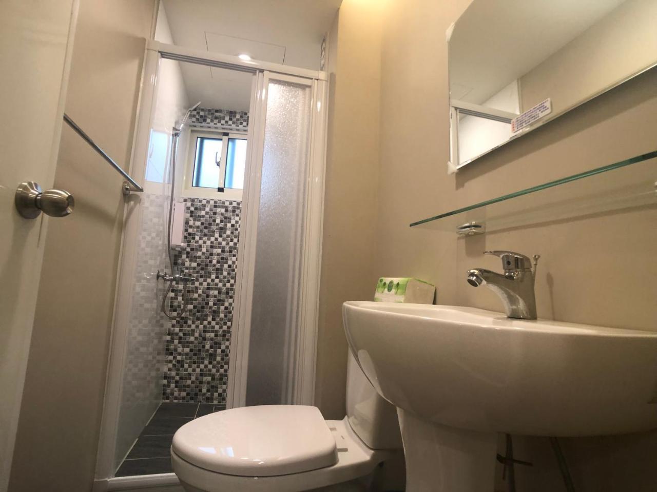 Appartement 逢甲柏斯青年旅棧 à Taichung Extérieur photo